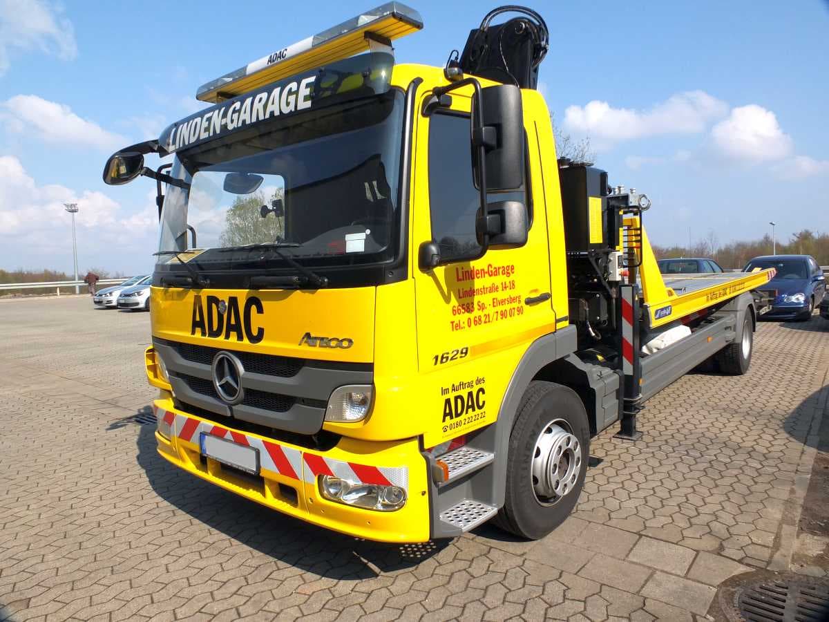 ADAC Abschleppwagen